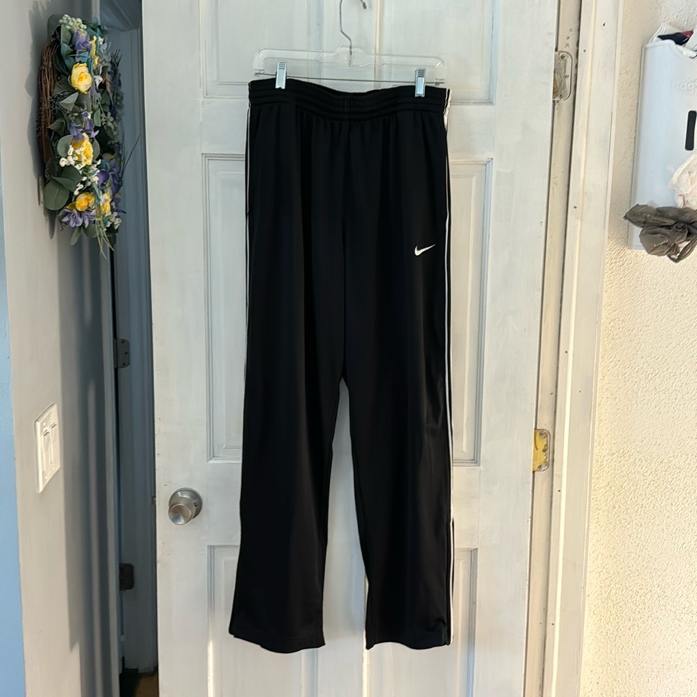 Nike Black & White Striped Basketball Pants Men’s Large EUC